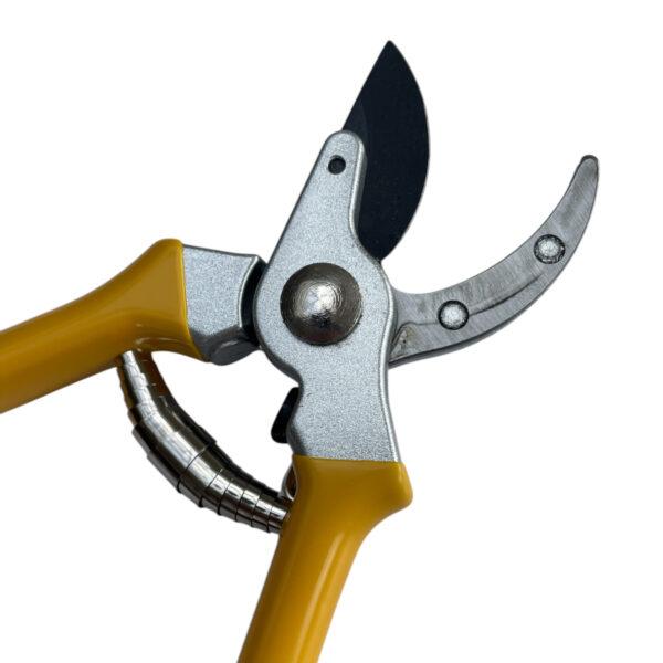 Leyat Multiuse Premium Gardening Pruning Secateurs Close Up