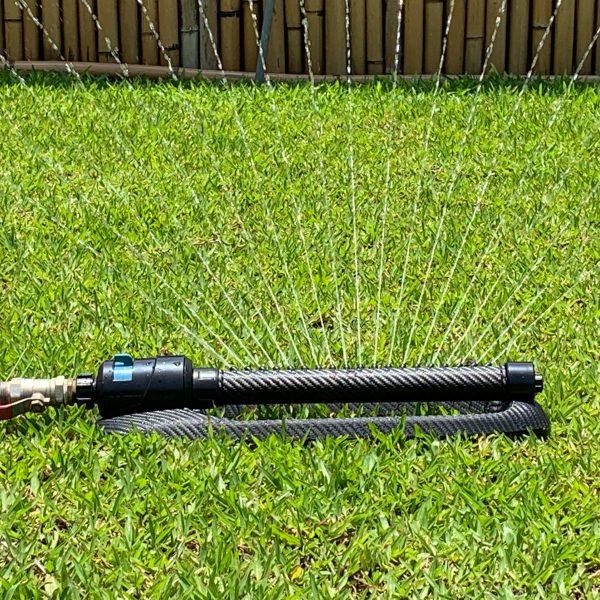 Leyat Compact Oscillating Sprinkler spraying