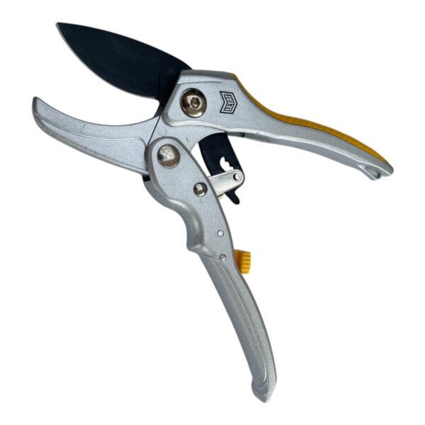 Leyat Premium Ratchet Gardening Secateurs Open